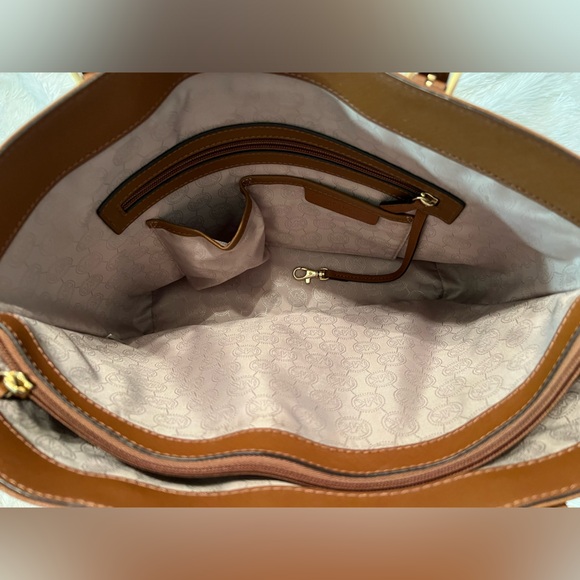 Michael Kors Jet Set Multi-Function Pocket Tote Handbag - LIKE NEW CONDITION!!! - Picture 12 of 15